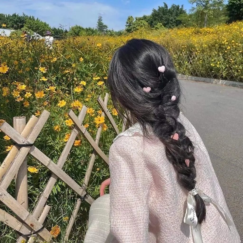 少女艾薇